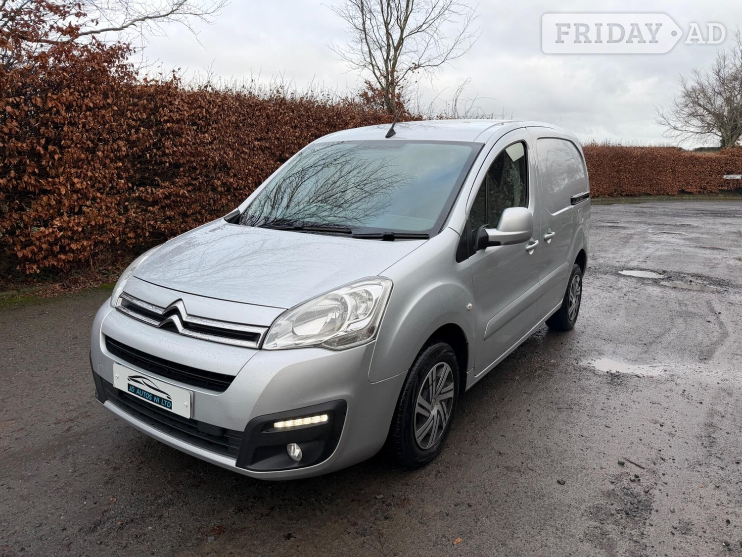 [ berth ]Citroen Berlingo