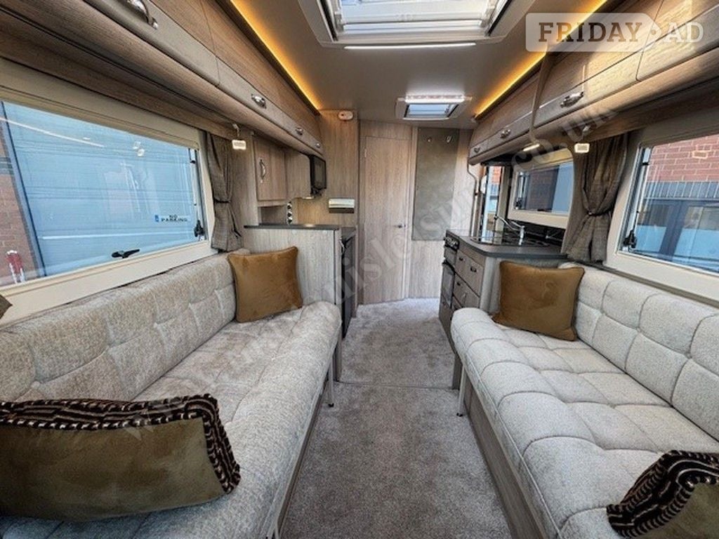 Auto-Sleepers Broadway EB 2025 for sale - Motorhomes & Caravans in Preston