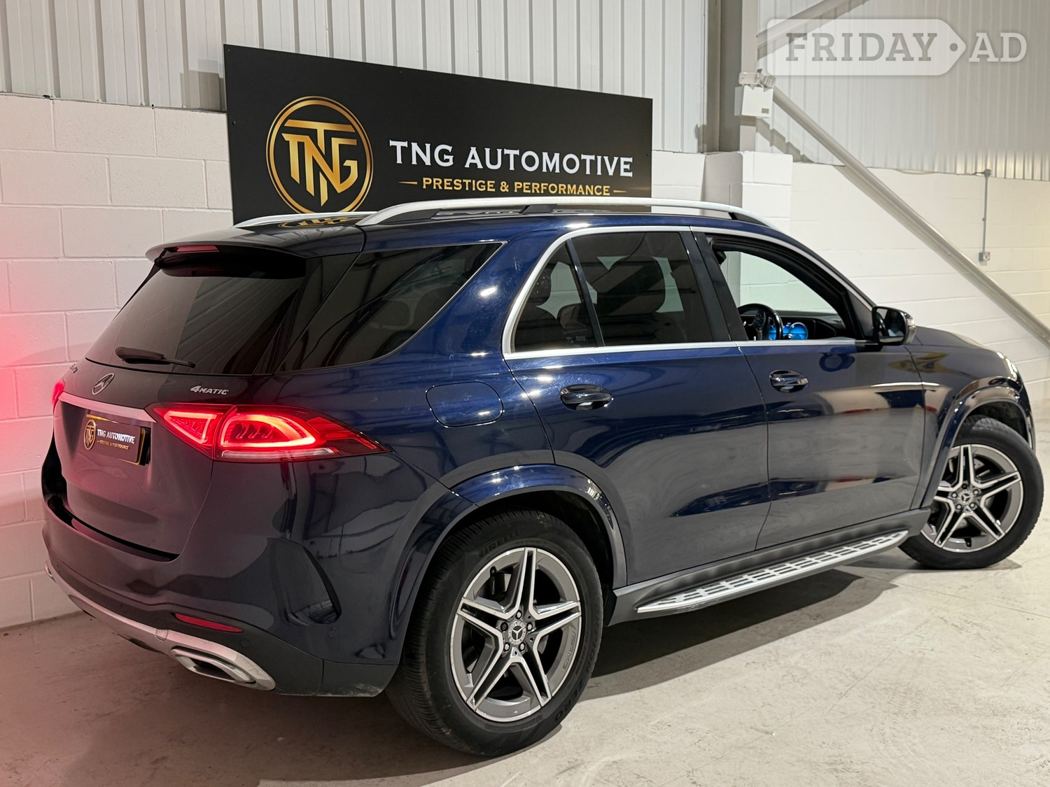 [ berth ]Mercedes-Benz GLE