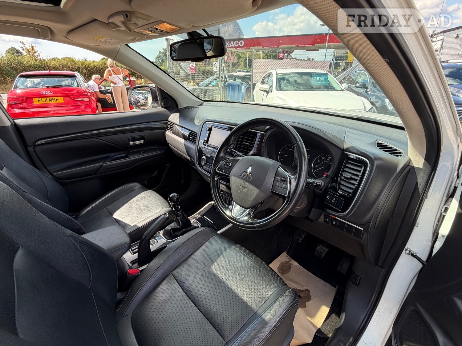 Mitsubishi Outlander 2016 - Cars in Exeter