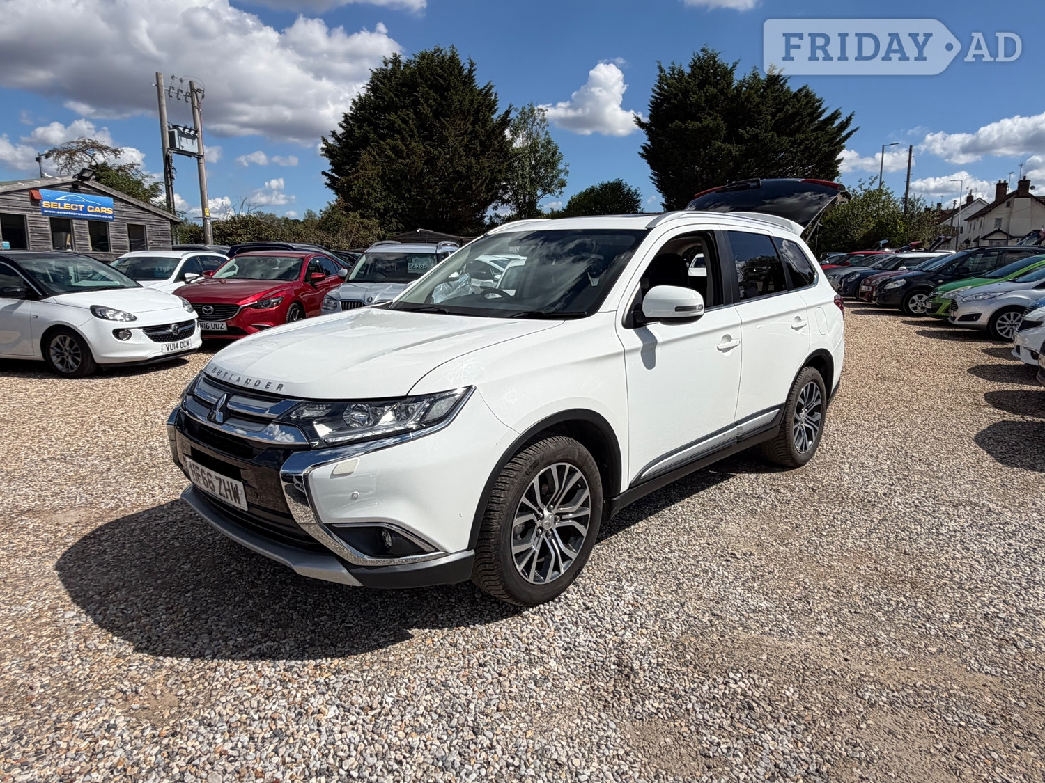 Mitsubishi Outlander 2016 - Cars