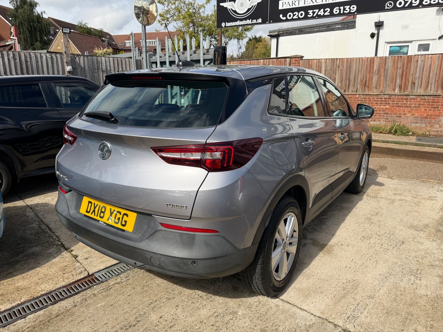 Vauxhall Grandland X 2018 - Cars in Wembley