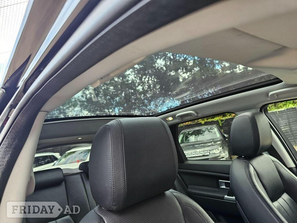 [ berth ]Land Rover Discovery Sport