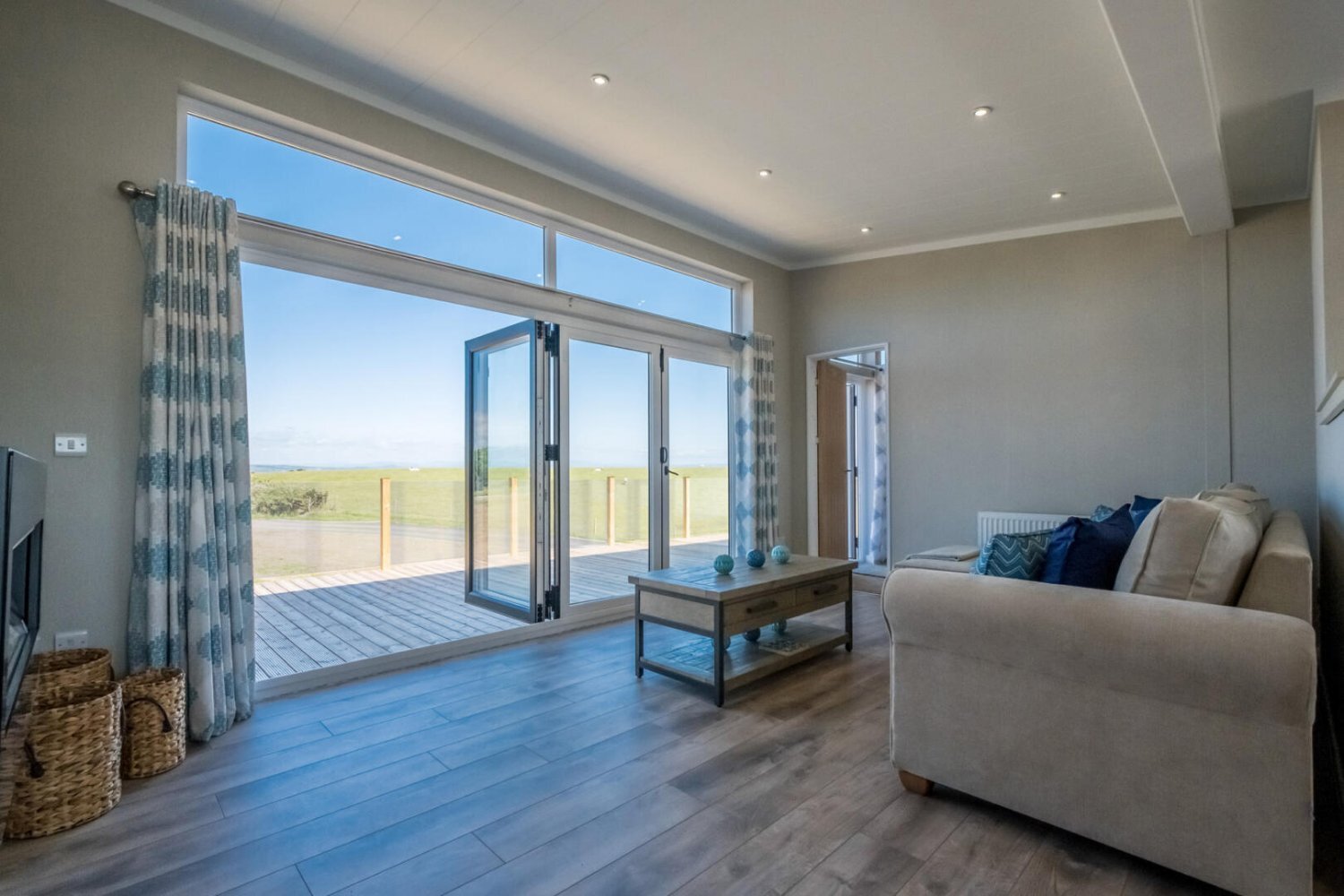 Newbiggin Double Fronted Open Aspect High Spec Lakes Lodge