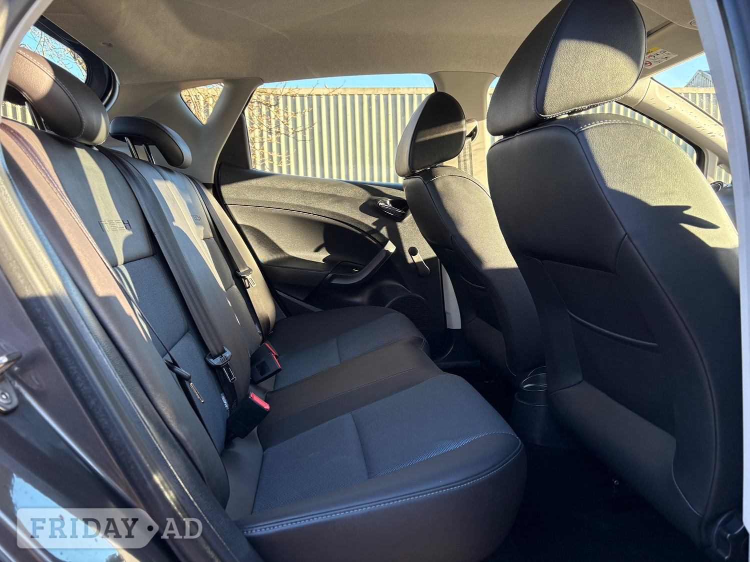 SEAT Ibiza 2015 - Cars