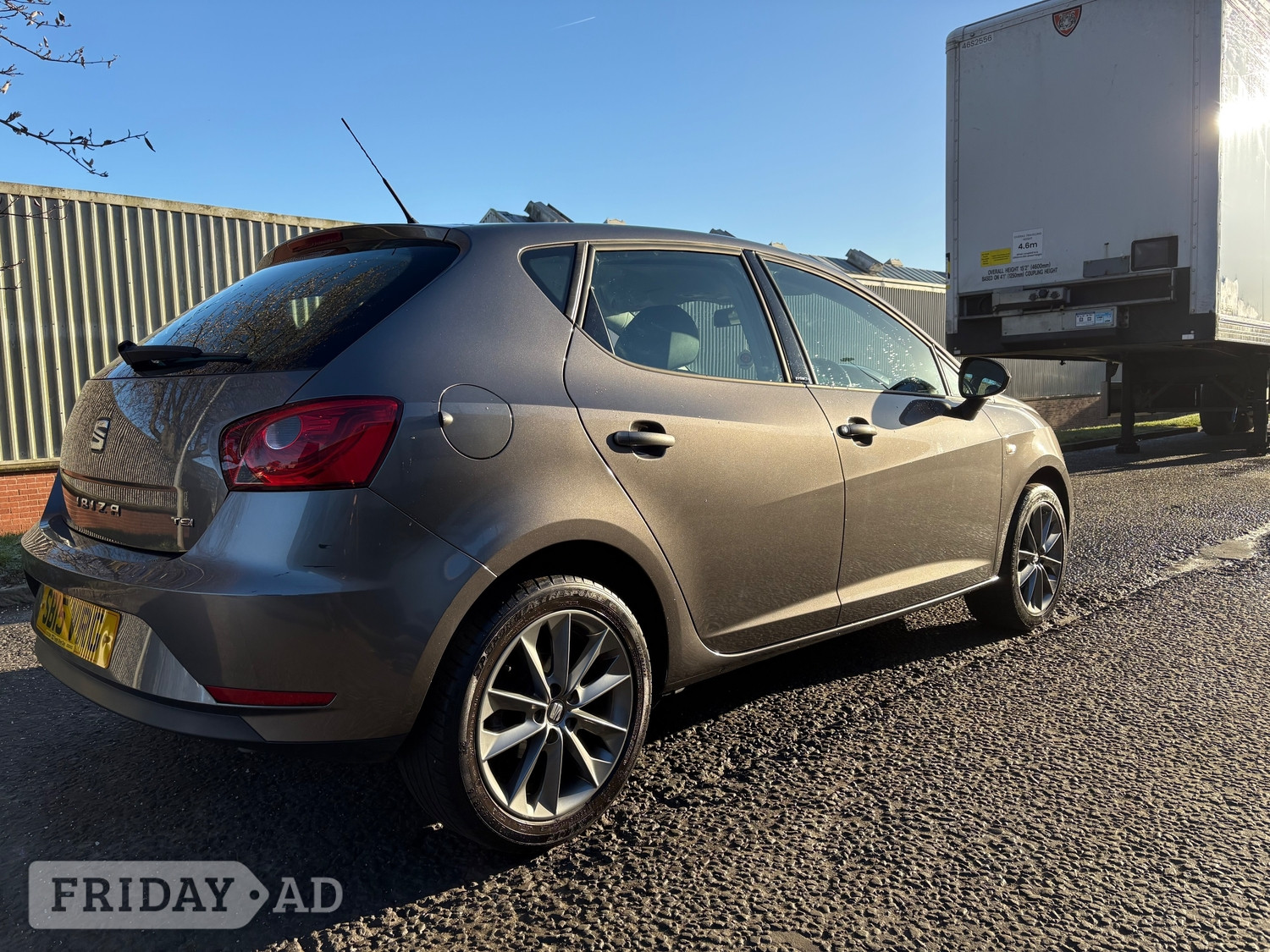 [ berth ]SEAT Ibiza