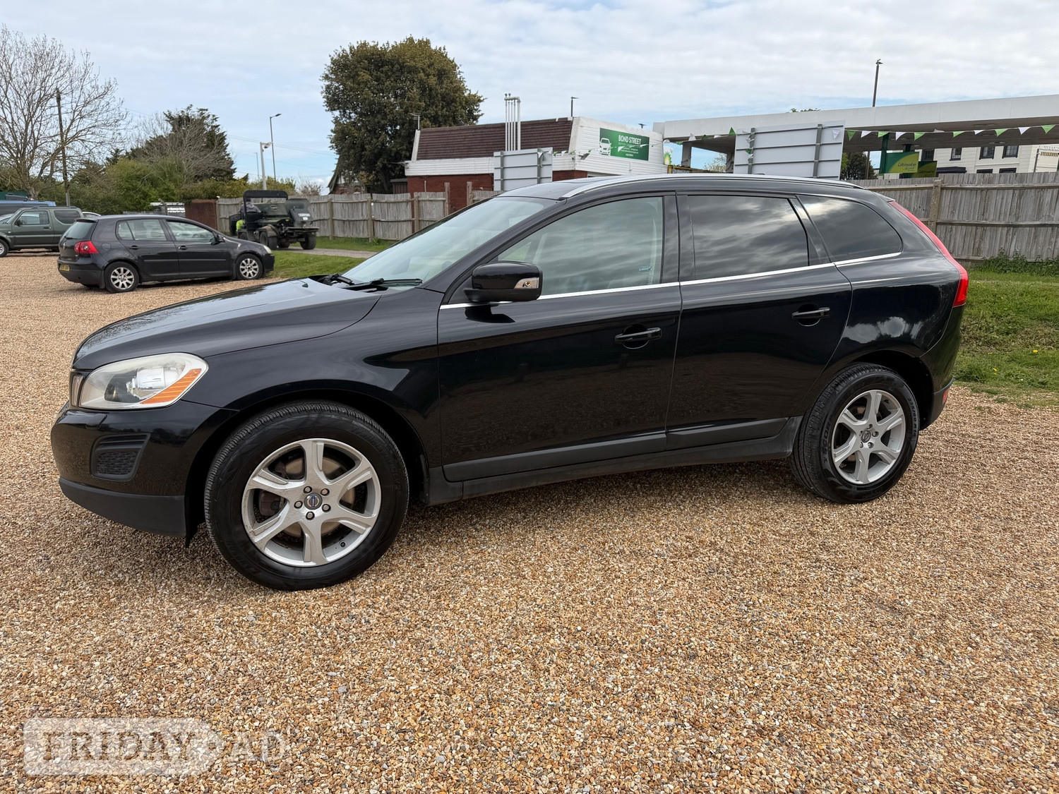 Volvo XC60 2011 - Cars in Portsmouth