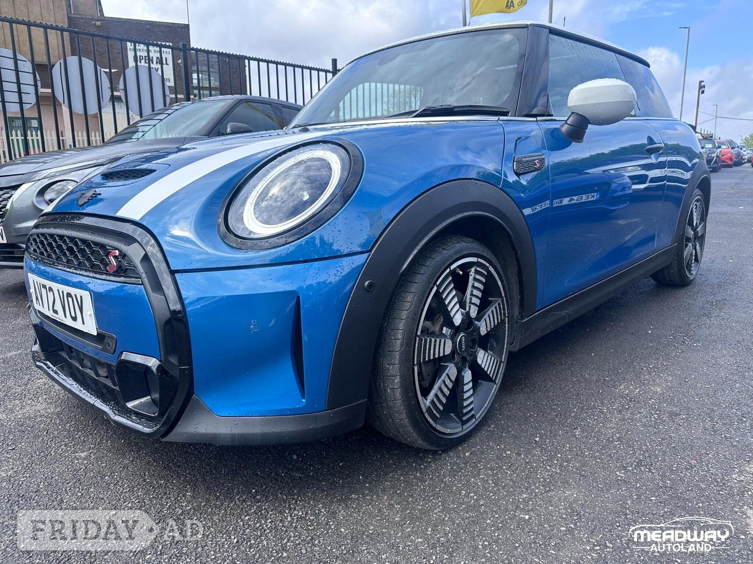Mini Hatch 2023 - Cars