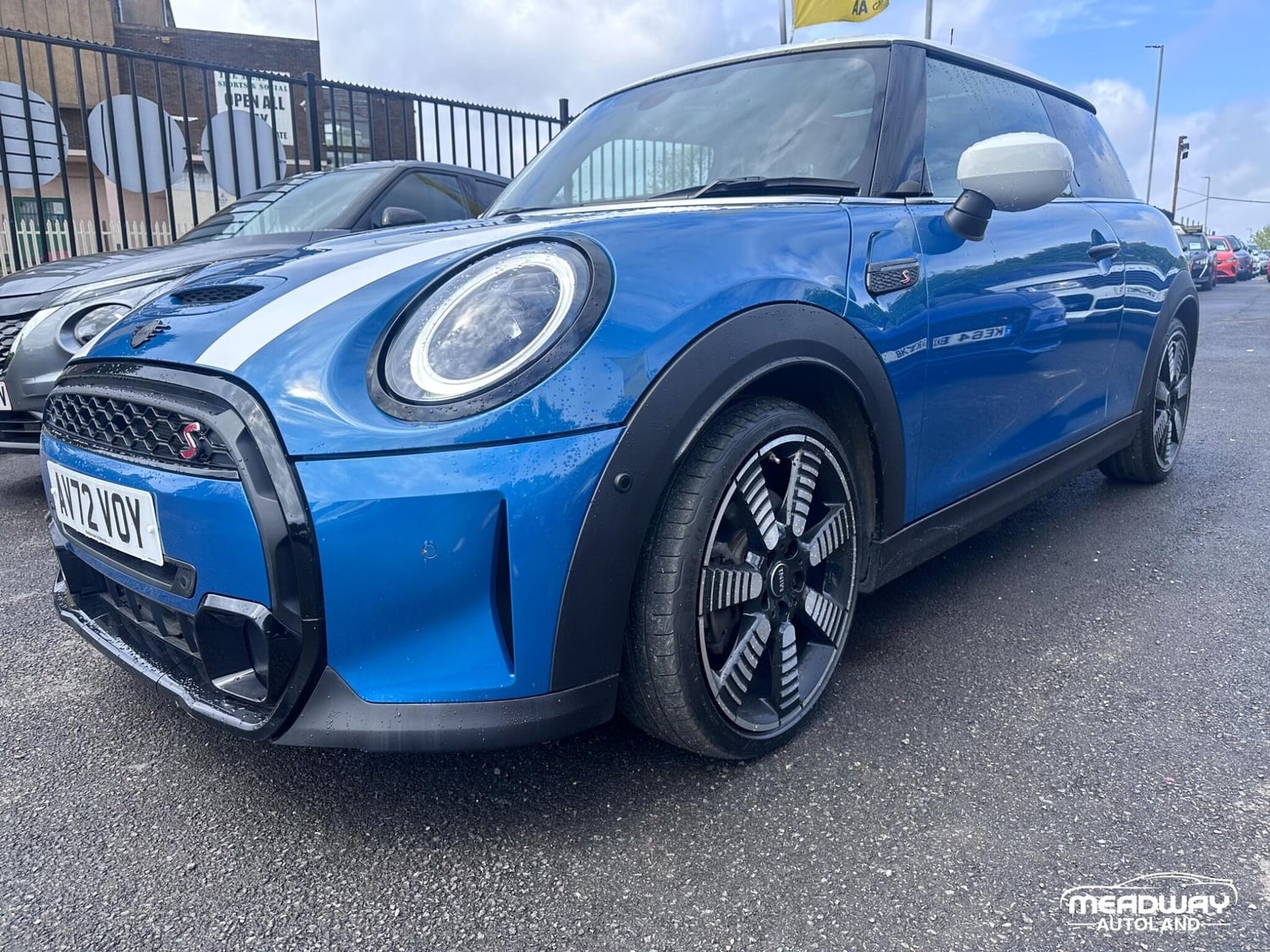 Mini Hatch 2023 - Cars