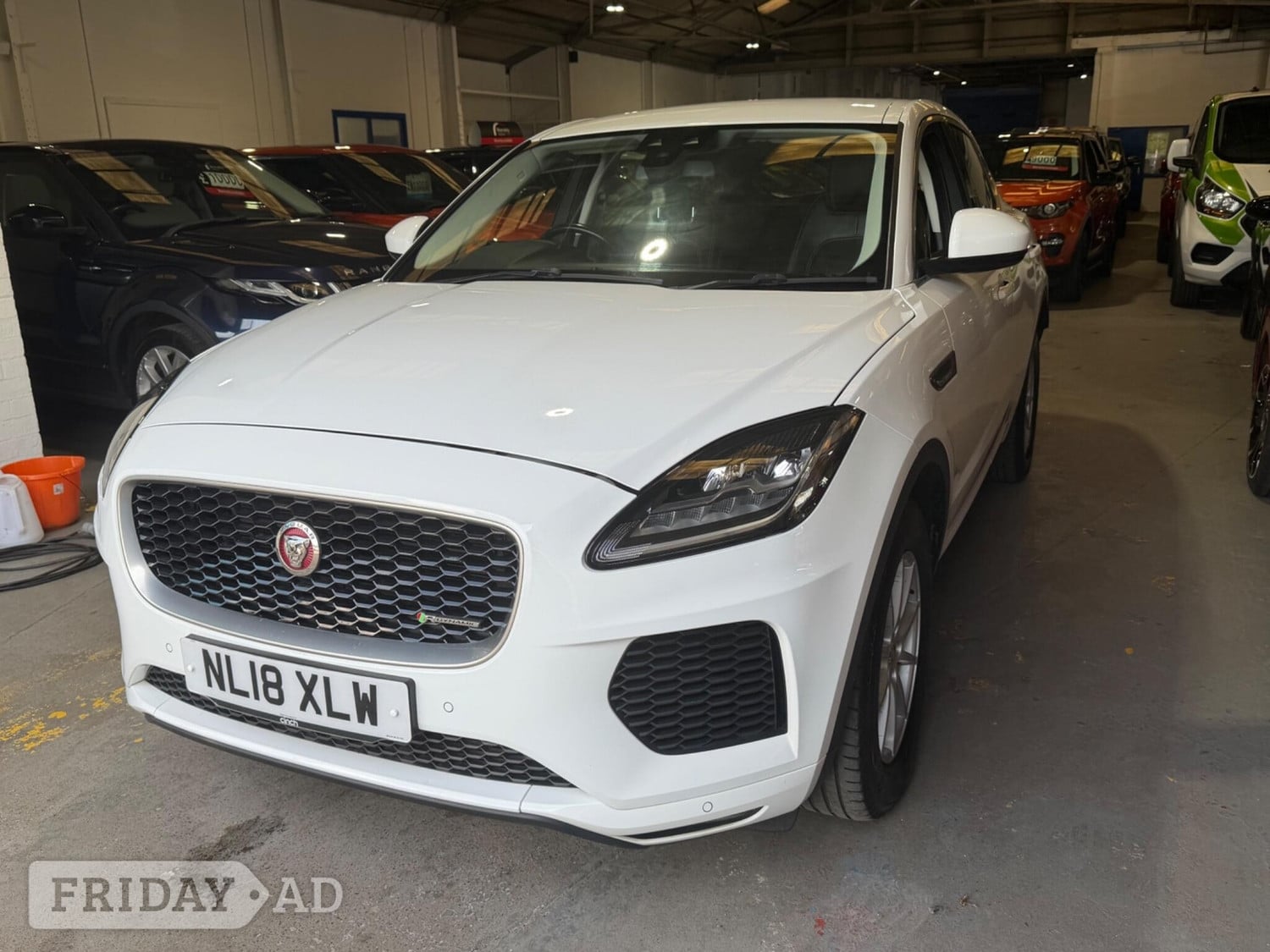 [ berth ]Jaguar E-Pace