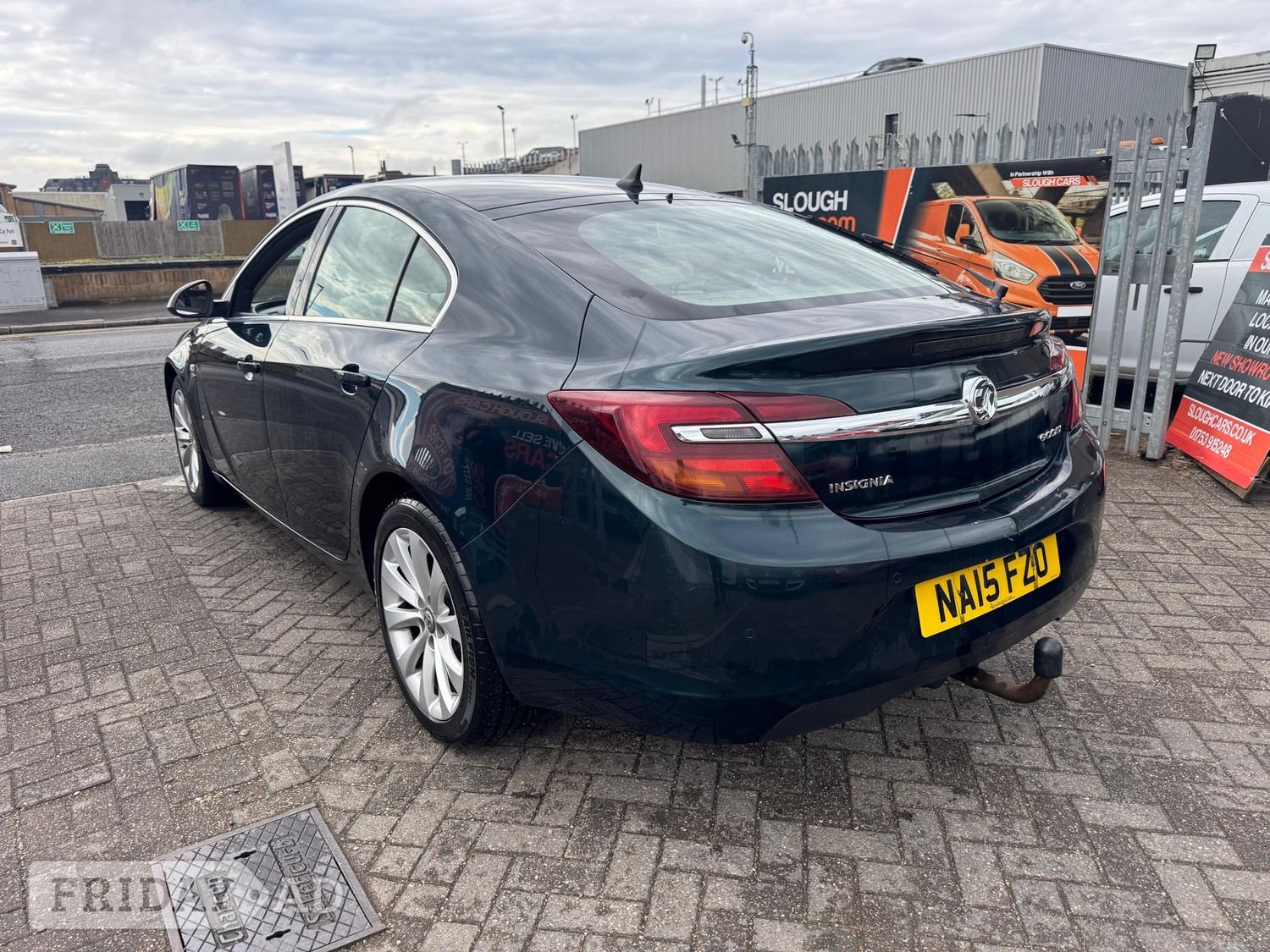 [ berth ]Vauxhall Insignia