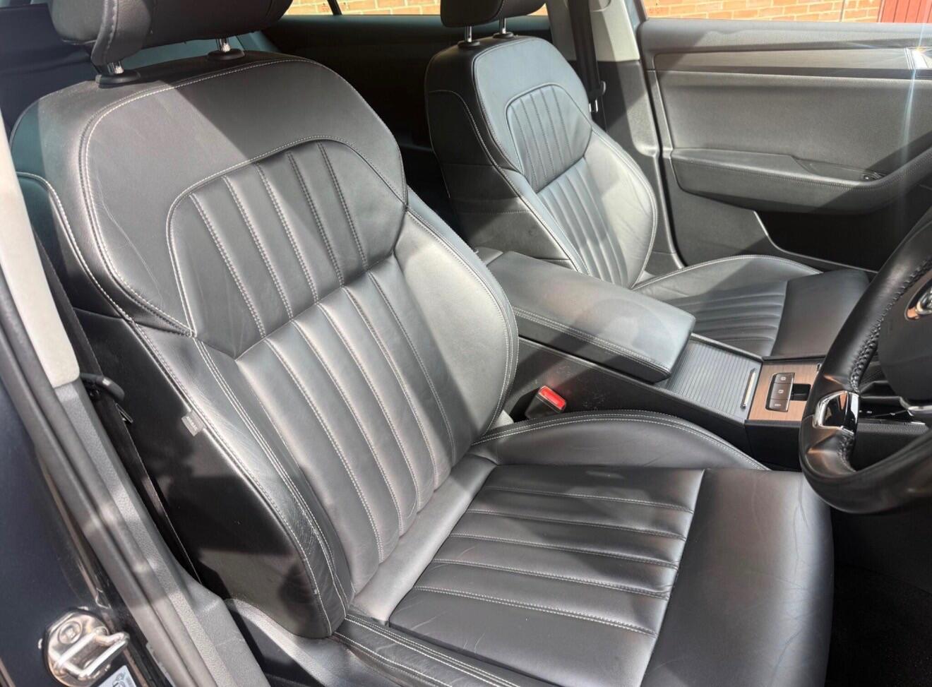 Skoda Superb 2021 - Cars