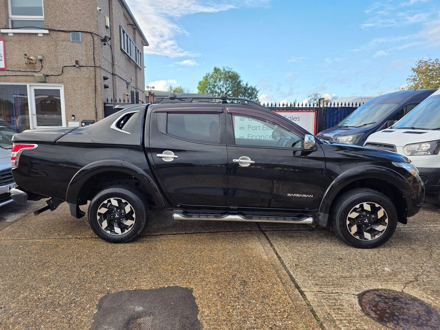 Mitsubishi L200 Hounslow