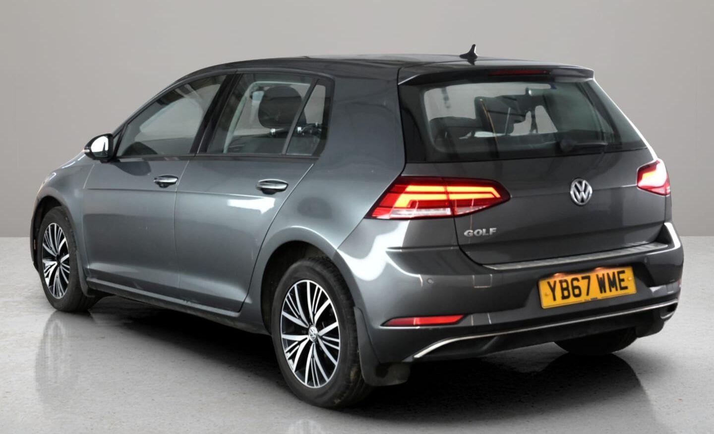 [ berth ]Volkswagen Golf