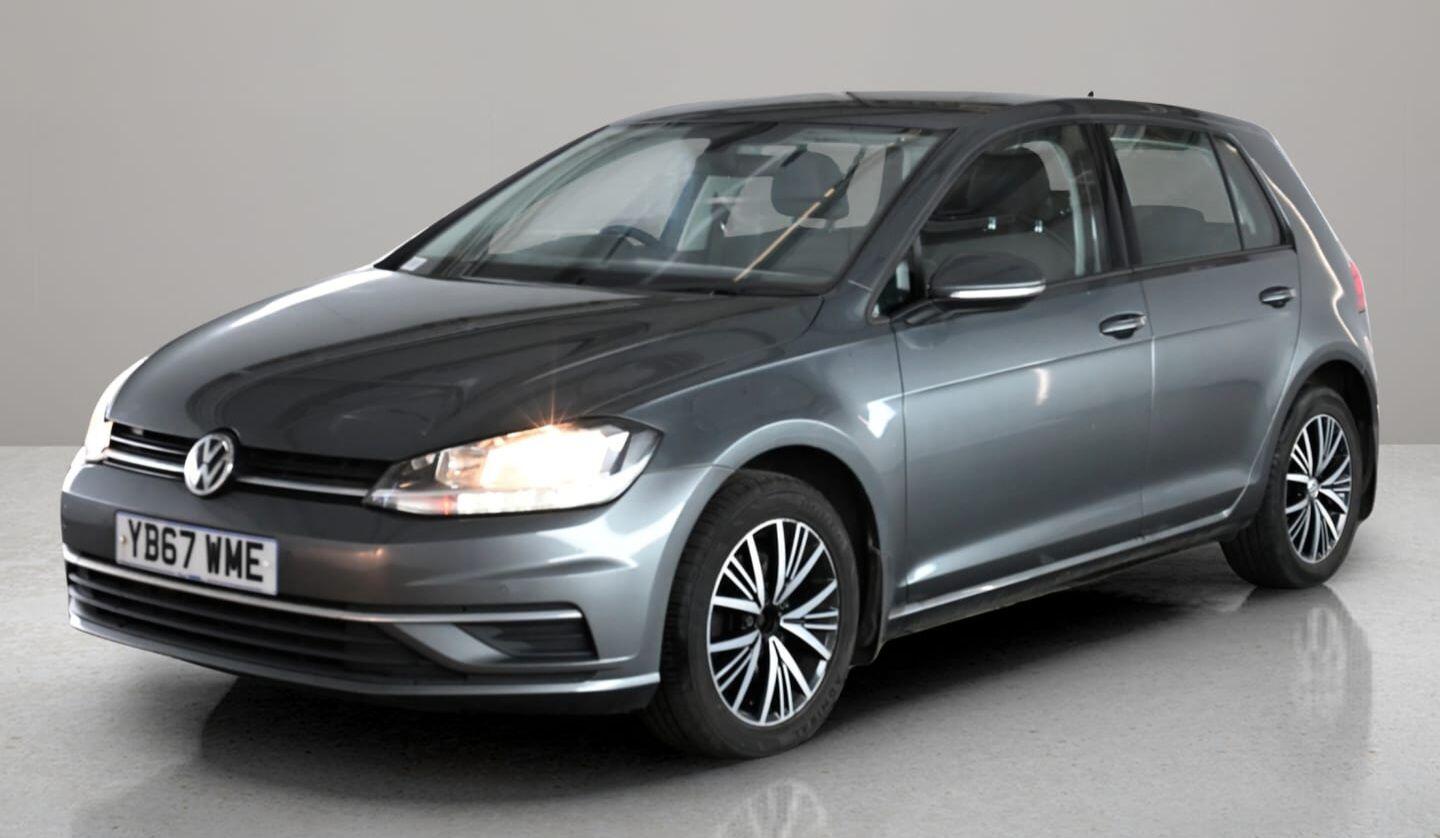 Volkswagen Golf 2017 - Cars in Hillingdon