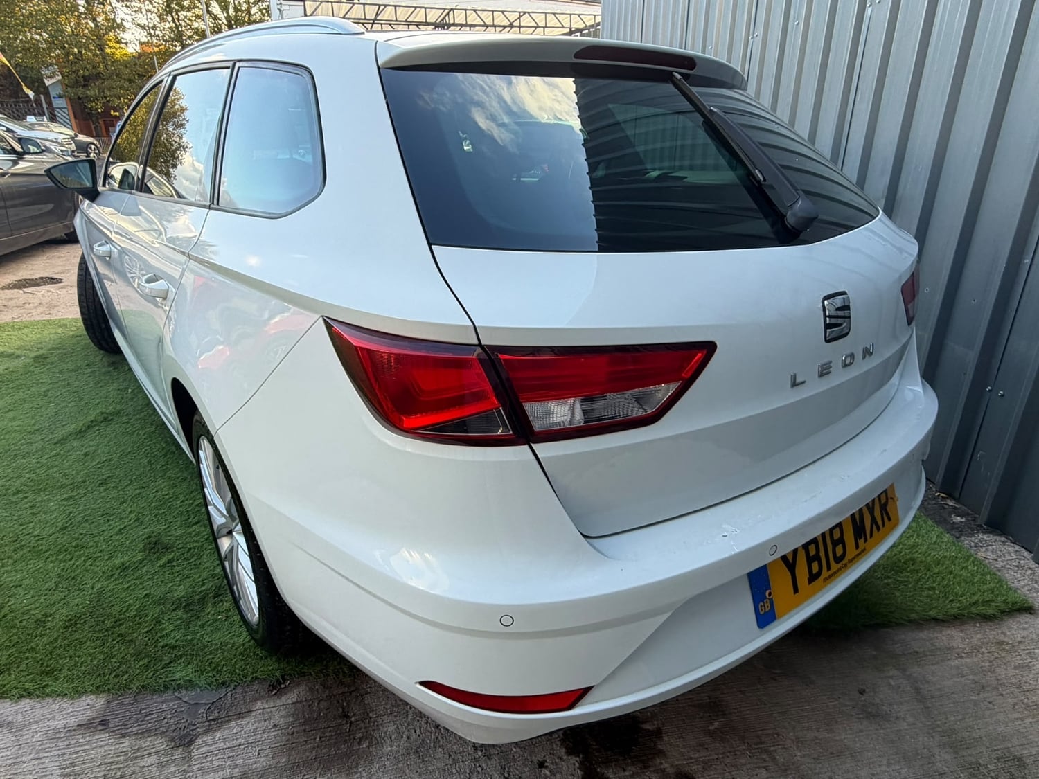SEAT Leon 2018 - Cars in Oldbury
