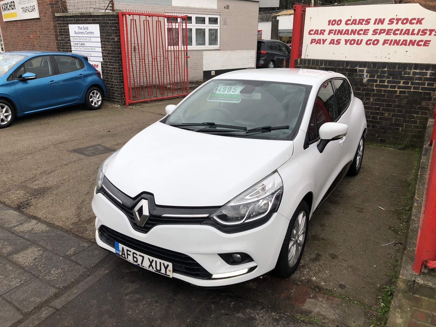 [ berth ]Renault Clio