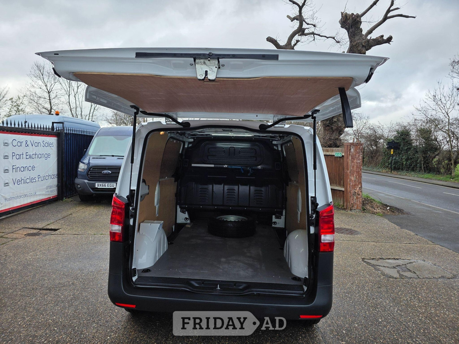 Mercedes-Benz Vito 2022 - Vans & Commercial Vehicles