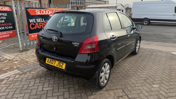 Toyota Yaris 2007 - Cars in Slough