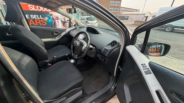 Toyota Yaris 2007 - Cars