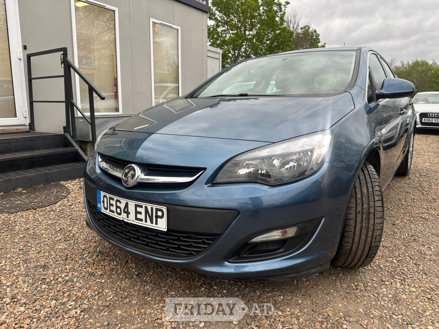 [ berth ]Vauxhall Astra