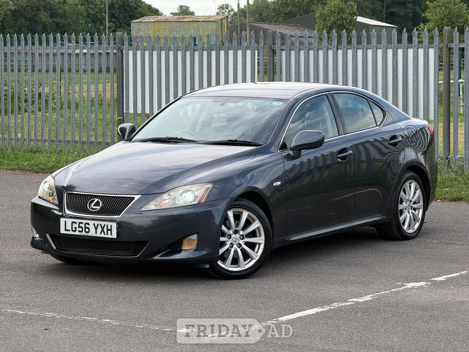 [ berth ]Lexus IS