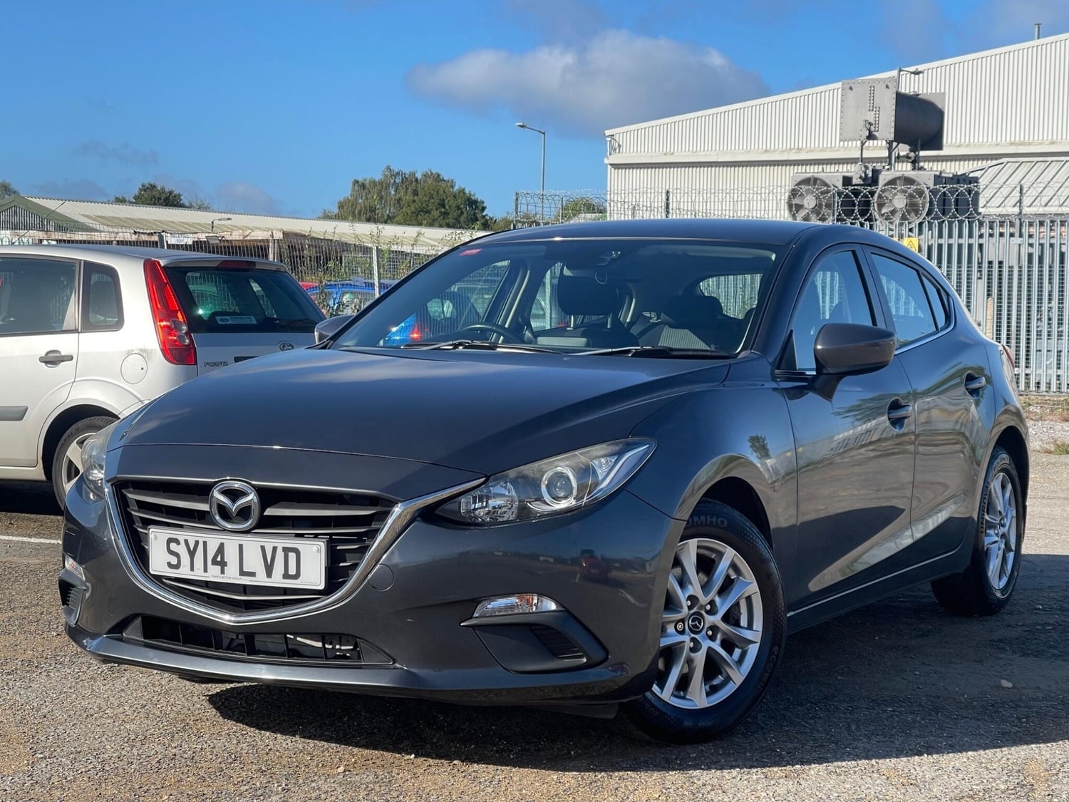 [ berth ]Mazda 3