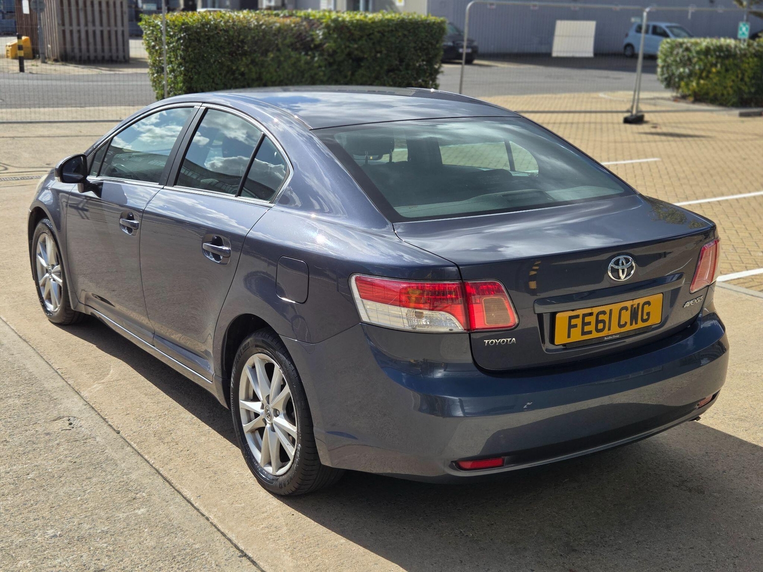[ berth ]Toyota Avensis