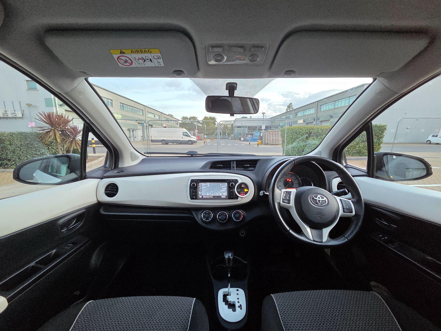 Toyota Yaris 2013 - Cars in Slough