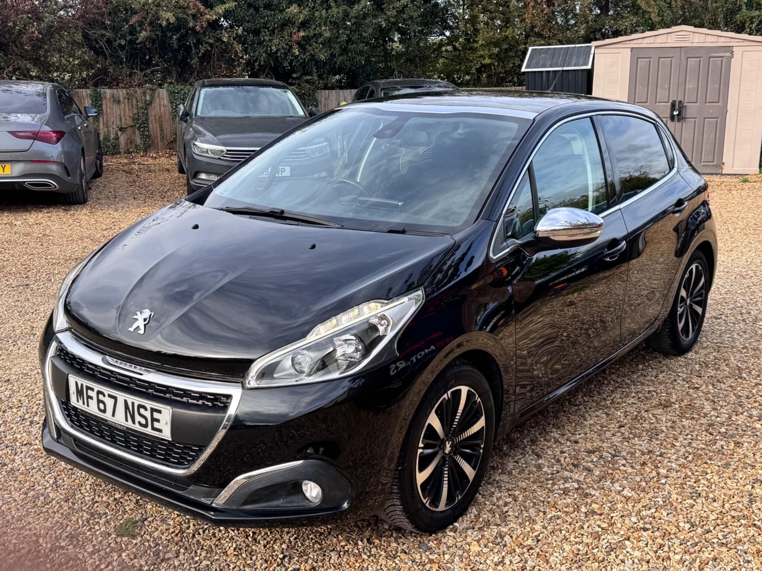 [ berth ]Peugeot 208