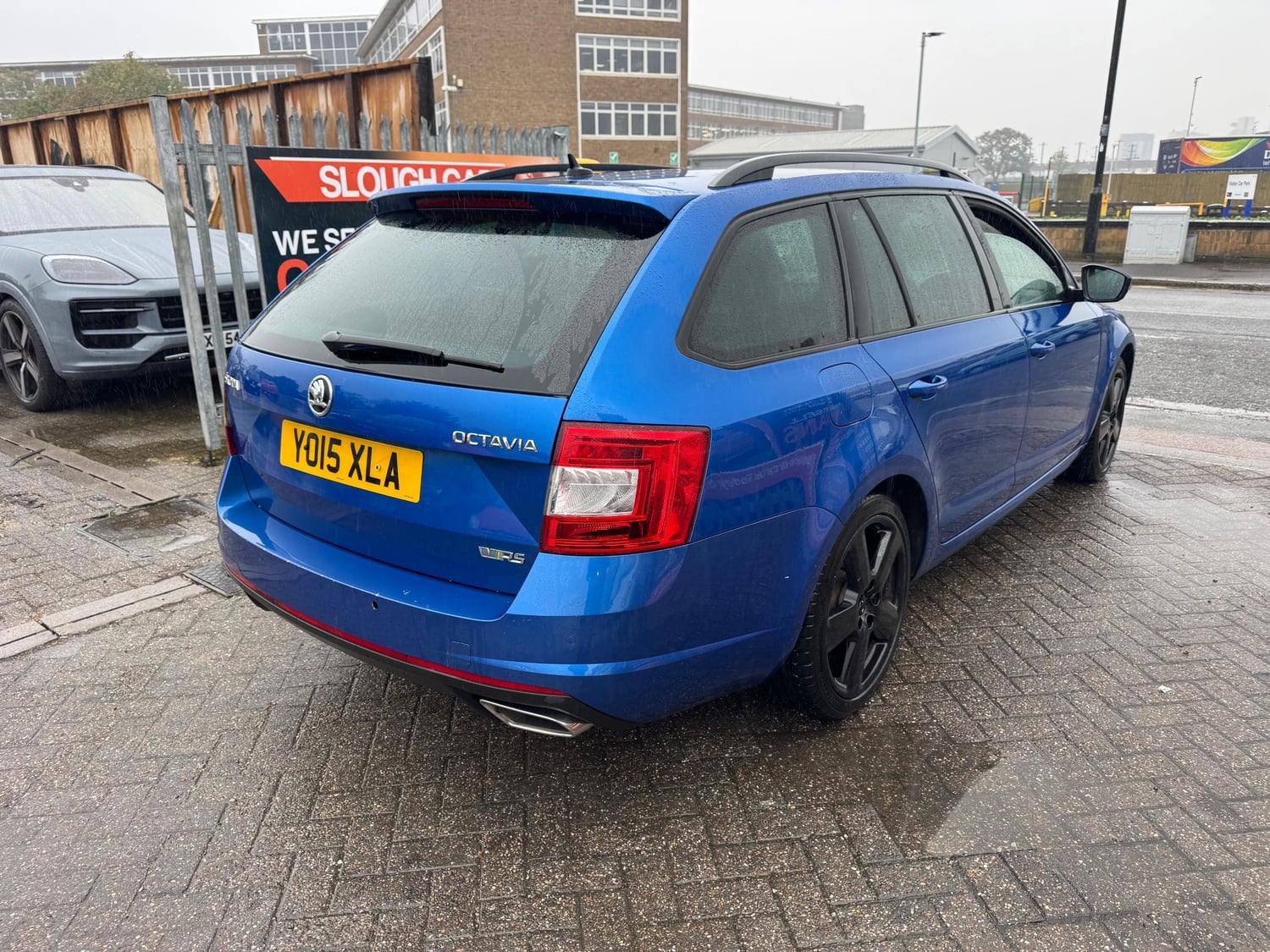 Skoda Octavia 2015 - Cars in Slough