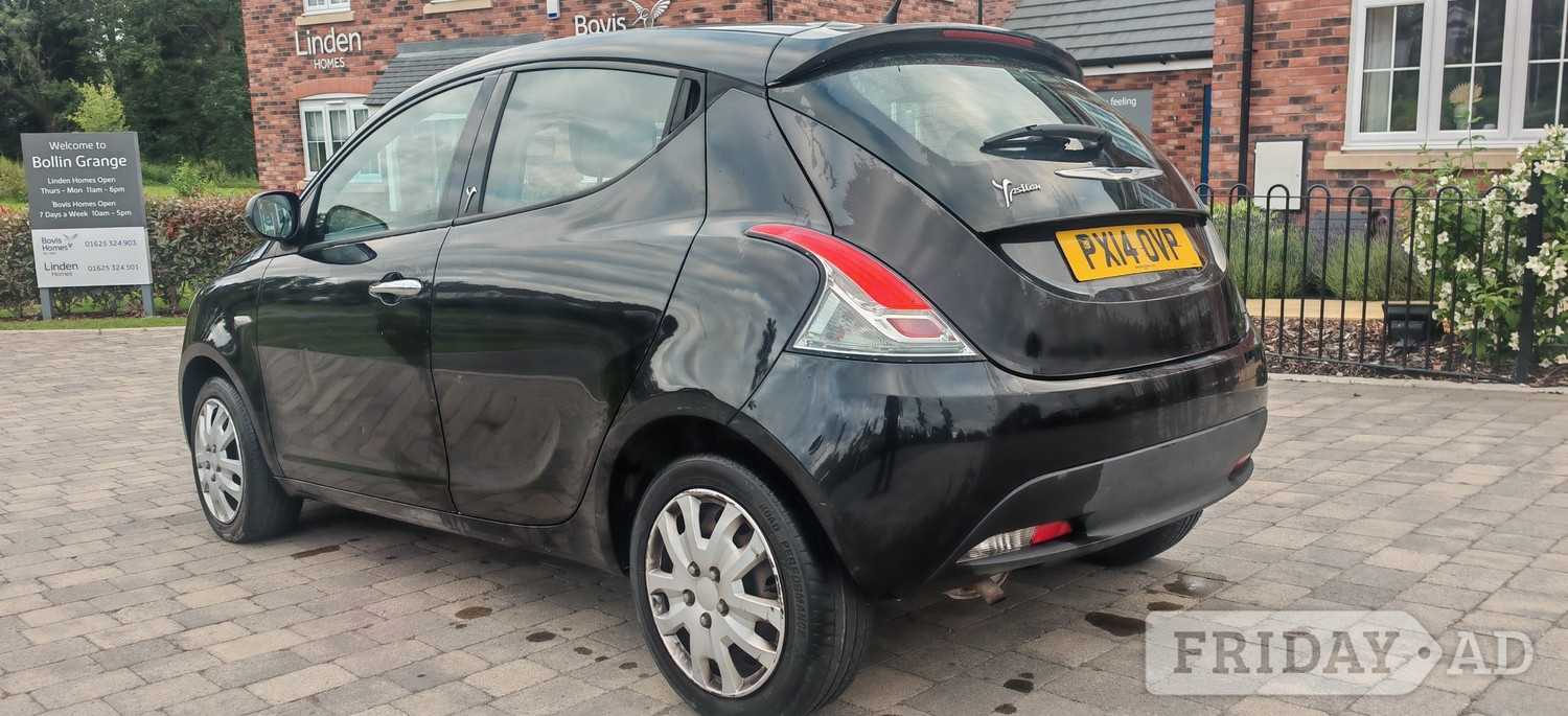 Chrysler Ypsilon 2014 - Cars