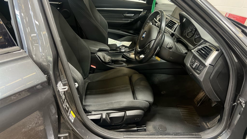 [ berth ]BMW 3 Series