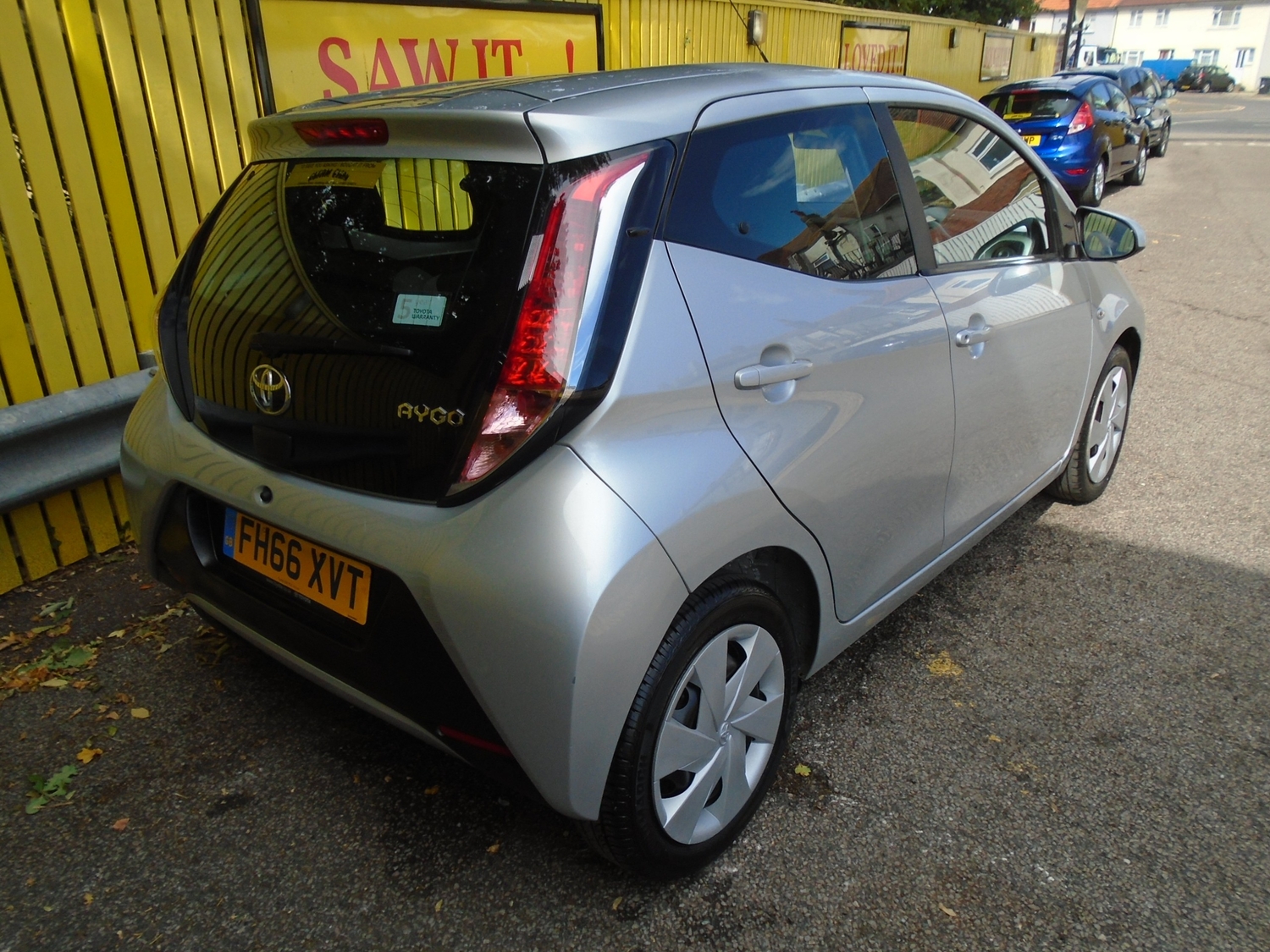 Toyota Aygo 2017 - Cars