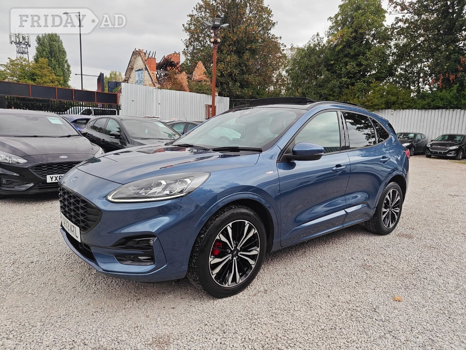 [ berth ]Ford Kuga