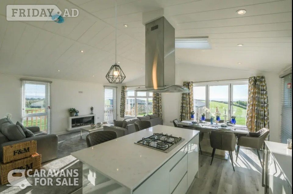 Newbiggin High End Lakeland Lodge on 12 month owners only park