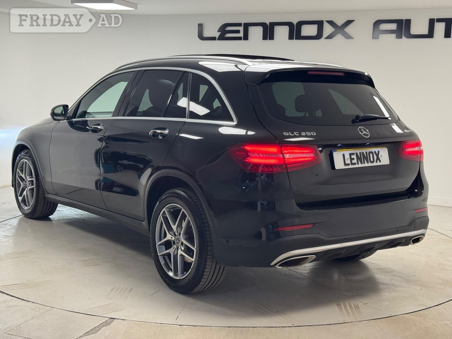 Mercedes-Benz GLC 2018 - Cars in Brent