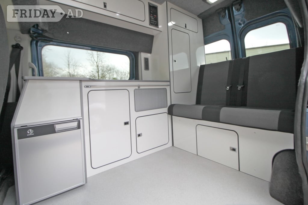 [2 berth ]Renault TRAFIC