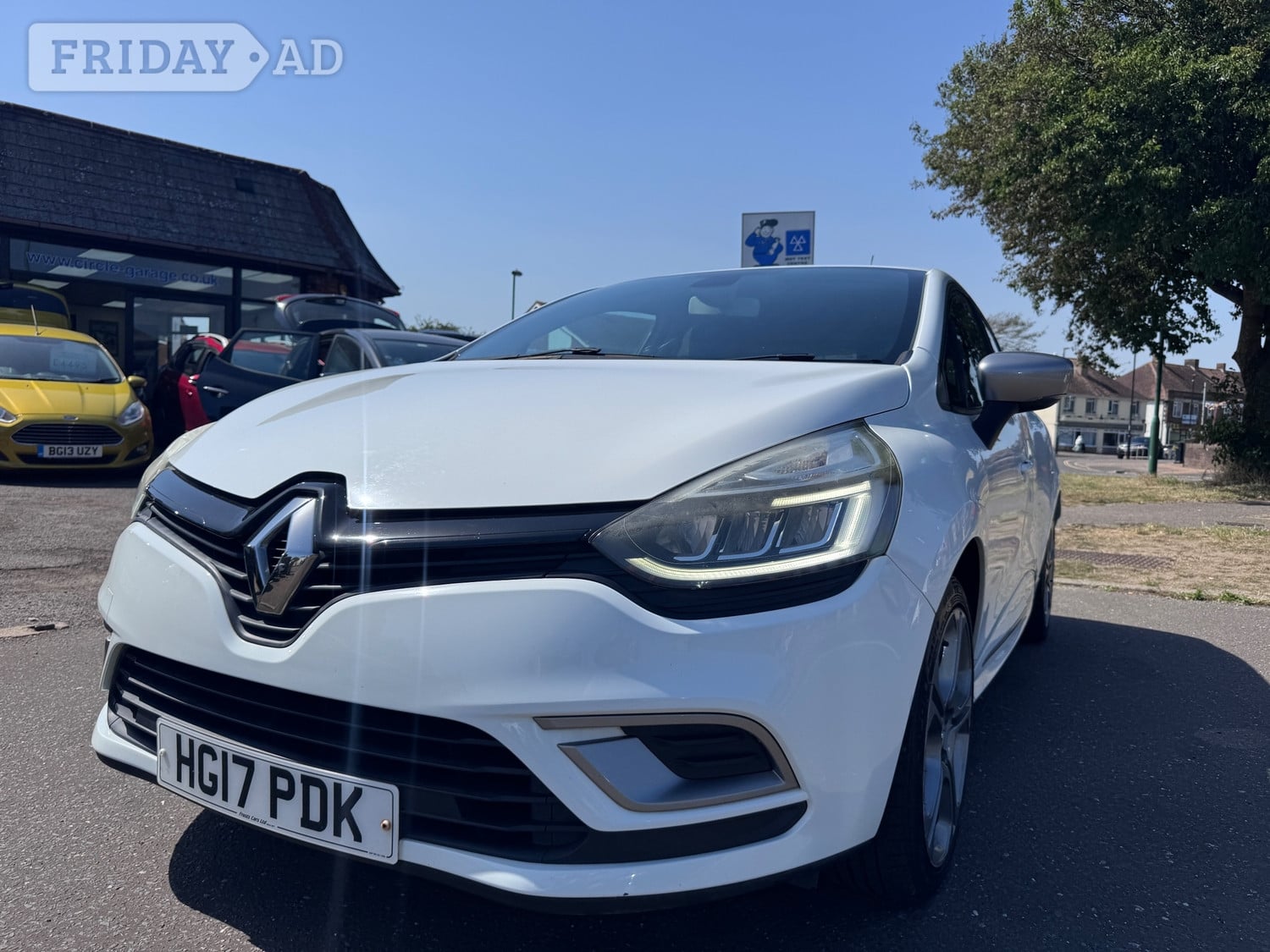 Renault Clio 2017 in Lancing