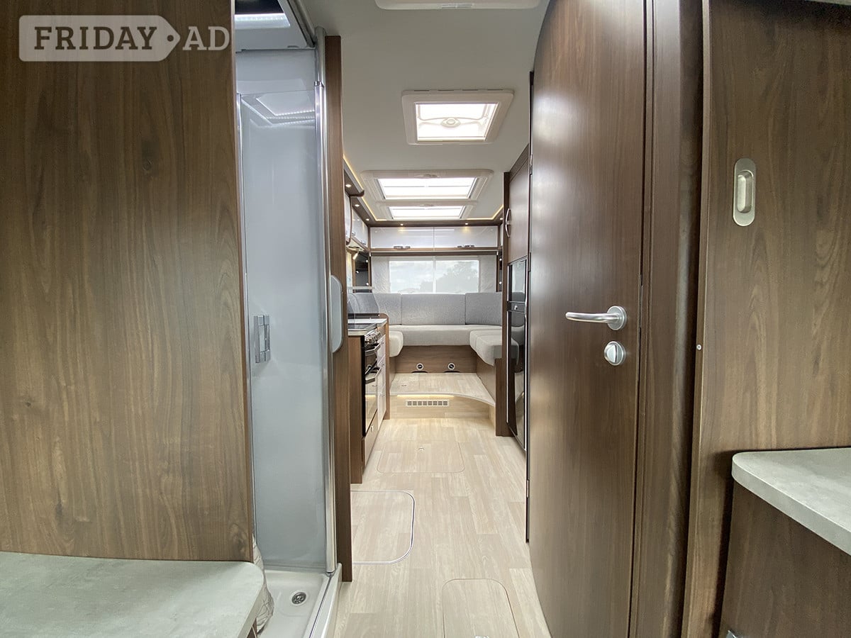[2 berth ]Frankia F-Line I 680 Plus