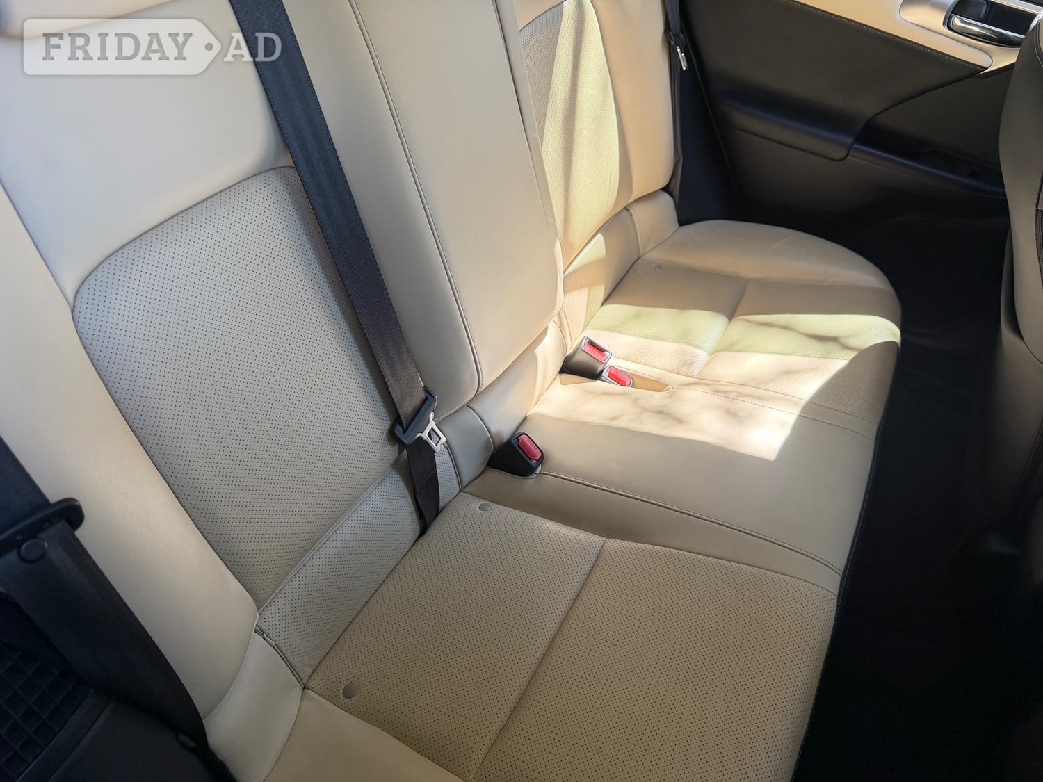 [ berth ]Lexus CT