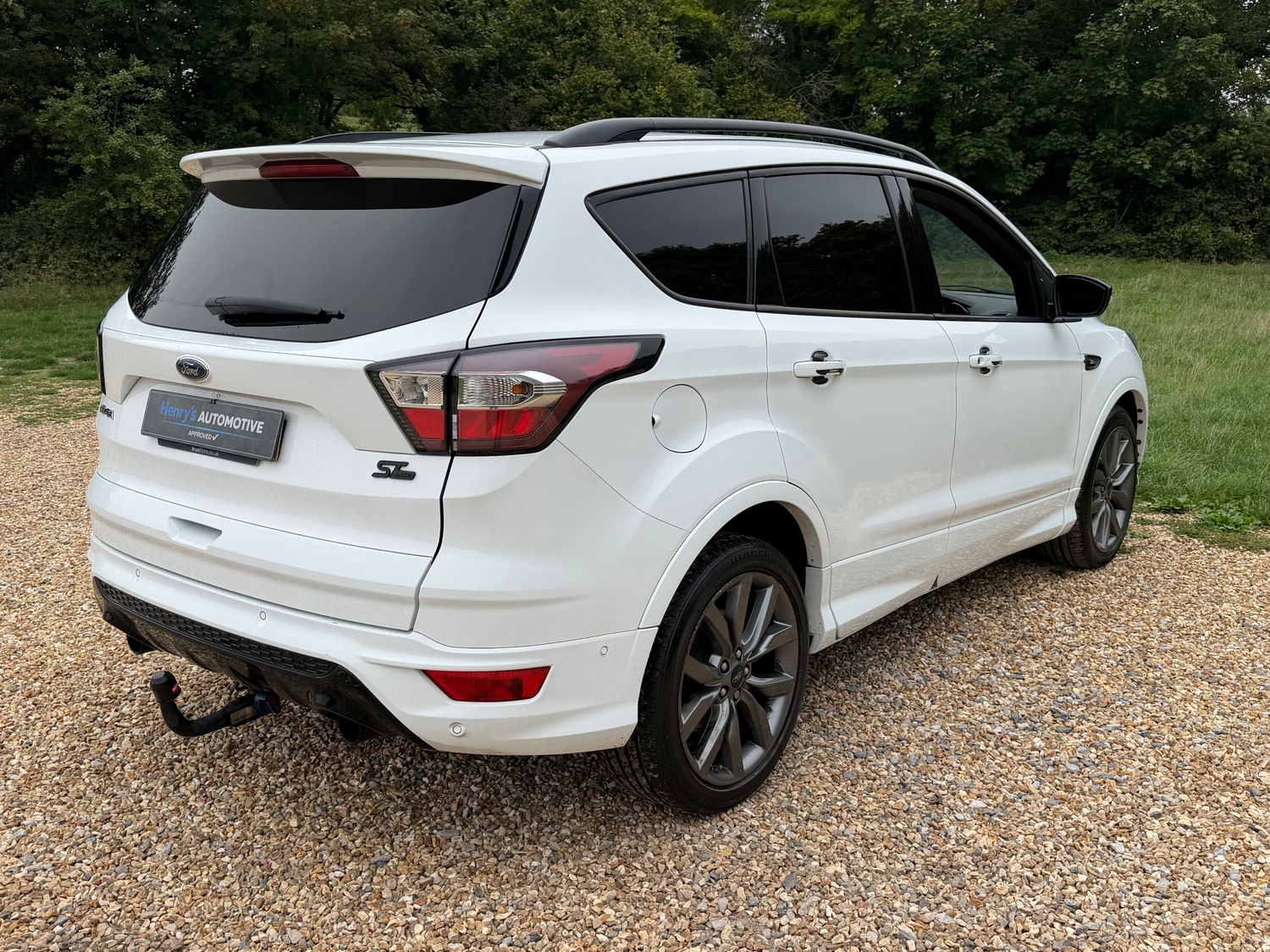 Ford Kuga 2019 - Cars in Newport