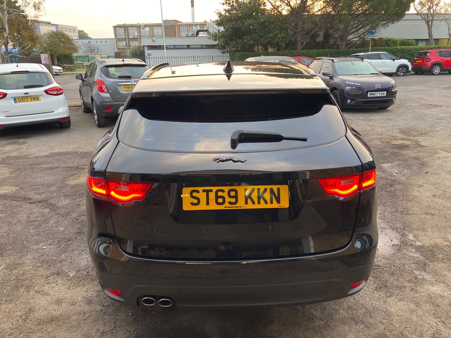 [ berth ]Jaguar F-Pace