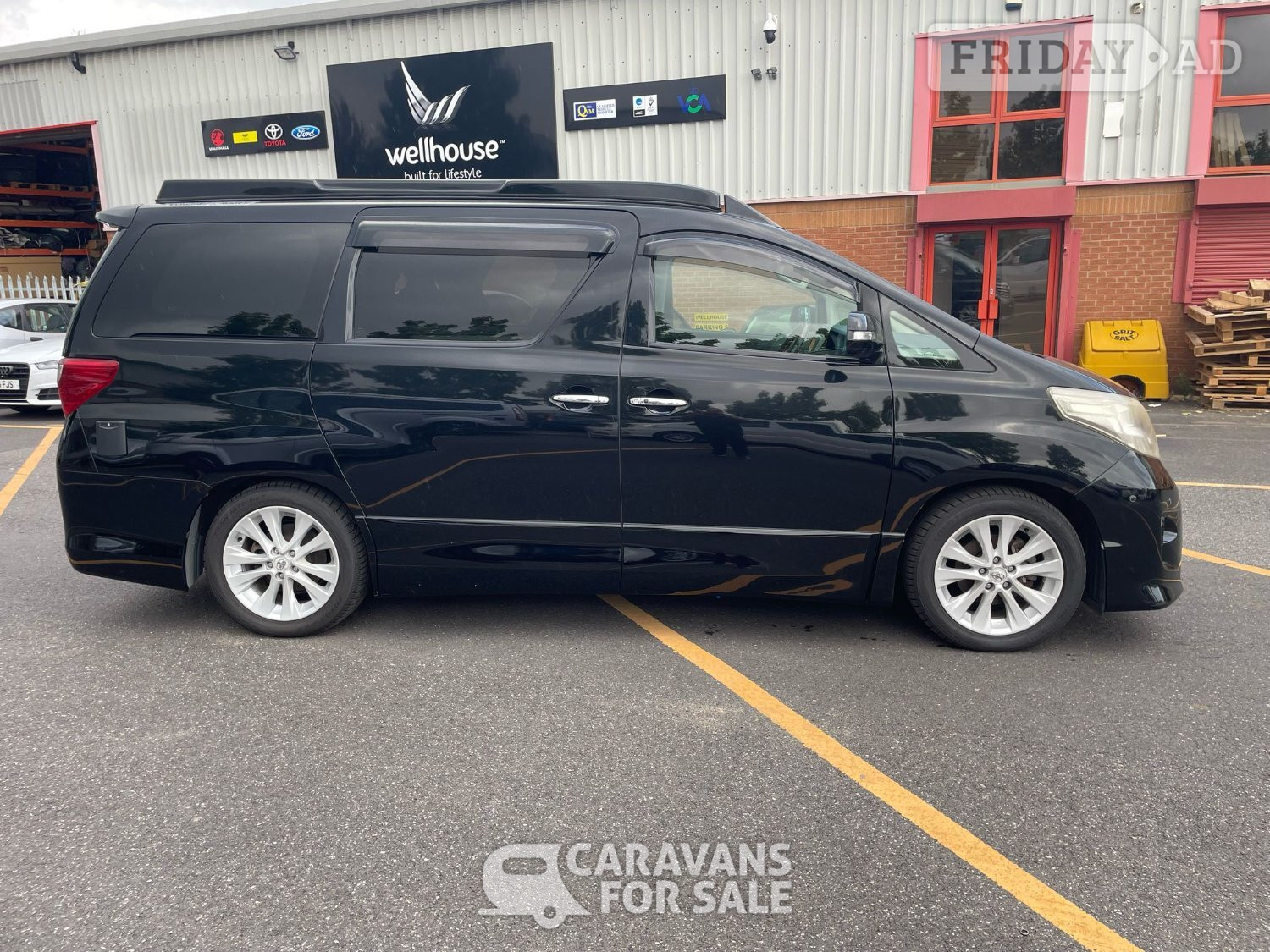 [ berth ]Wellhouse Leisure Toyota Alphard