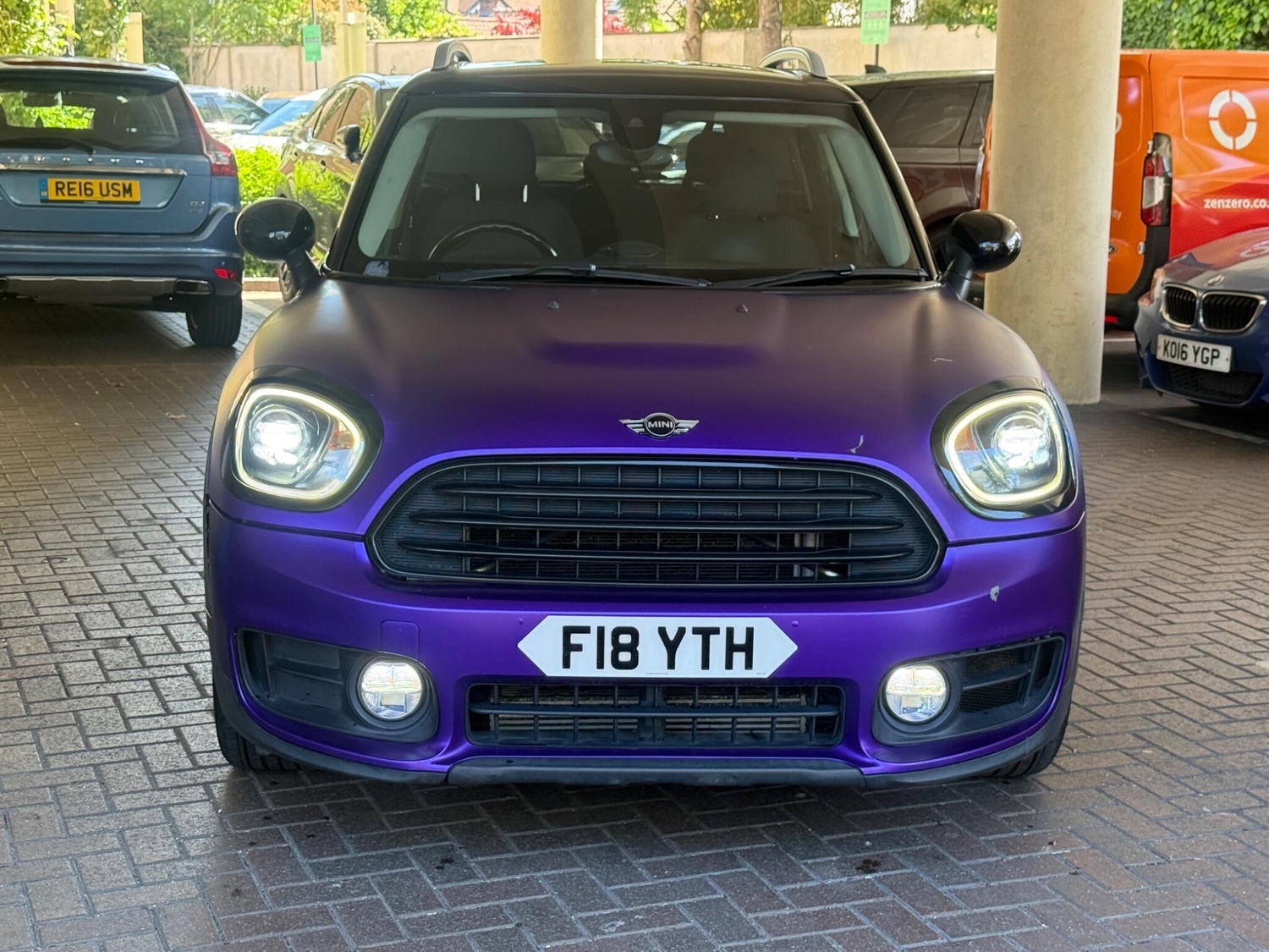 Mini Countryman Staines