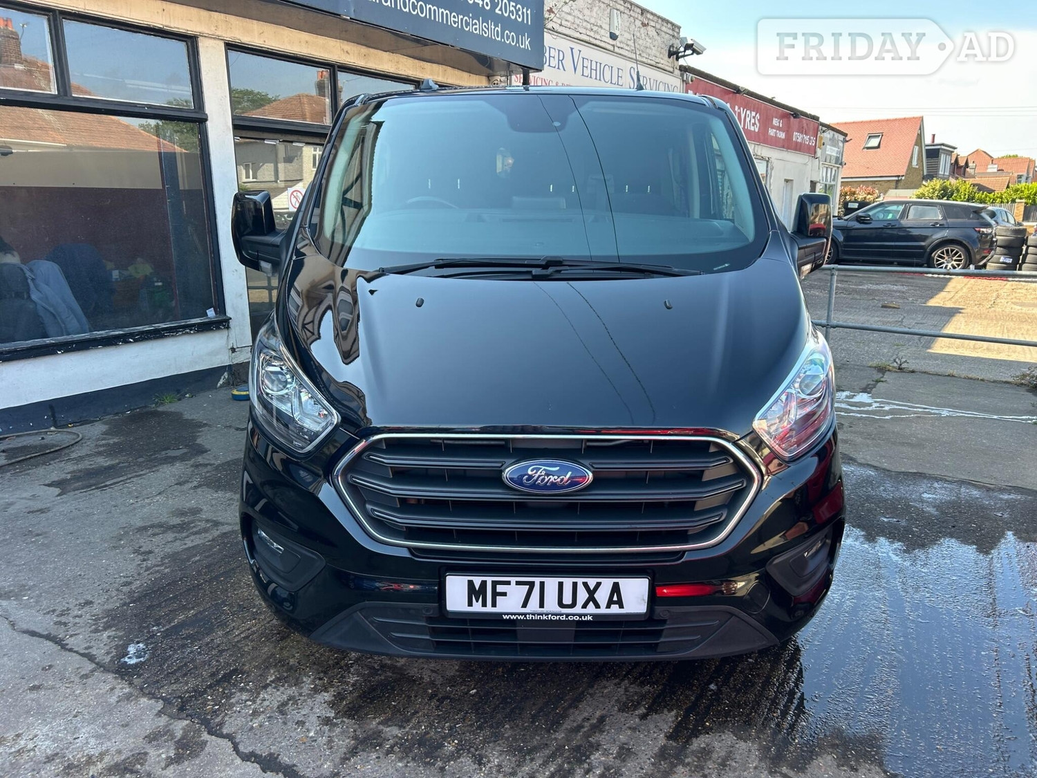[ berth ]Ford Transit Custom