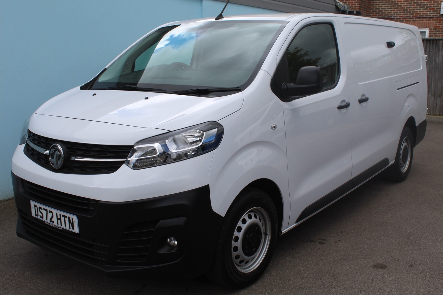Vauxhall Vivaro 2022 - Vans & Commercial Vehicles