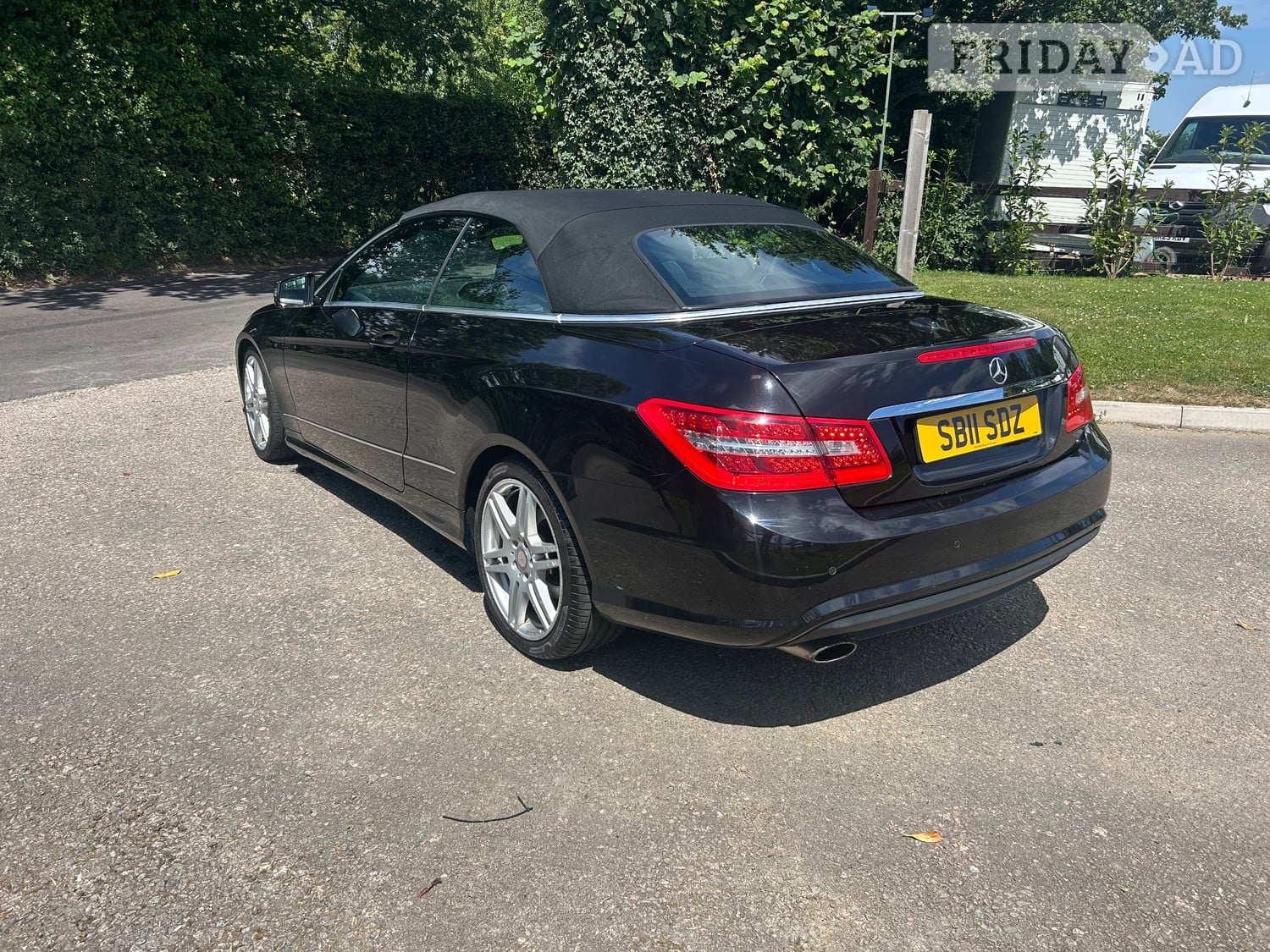 [ berth ]Mercedes-Benz E Class
