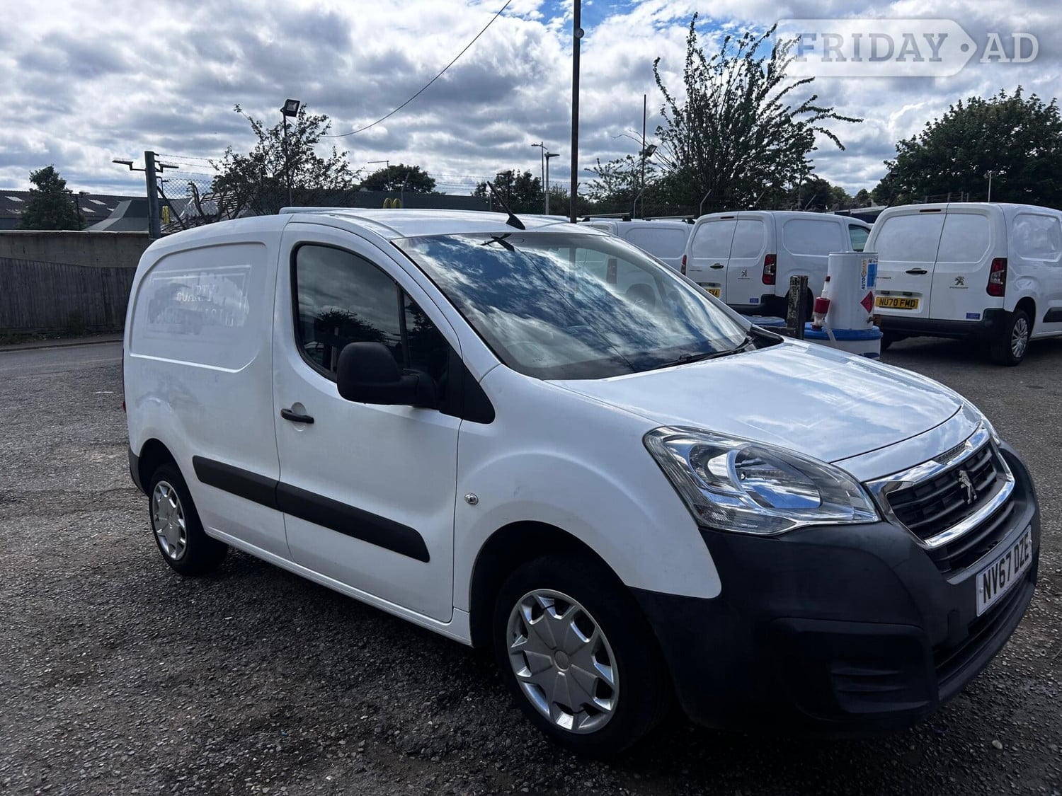 Peugeot Partner 2017 in Rochester