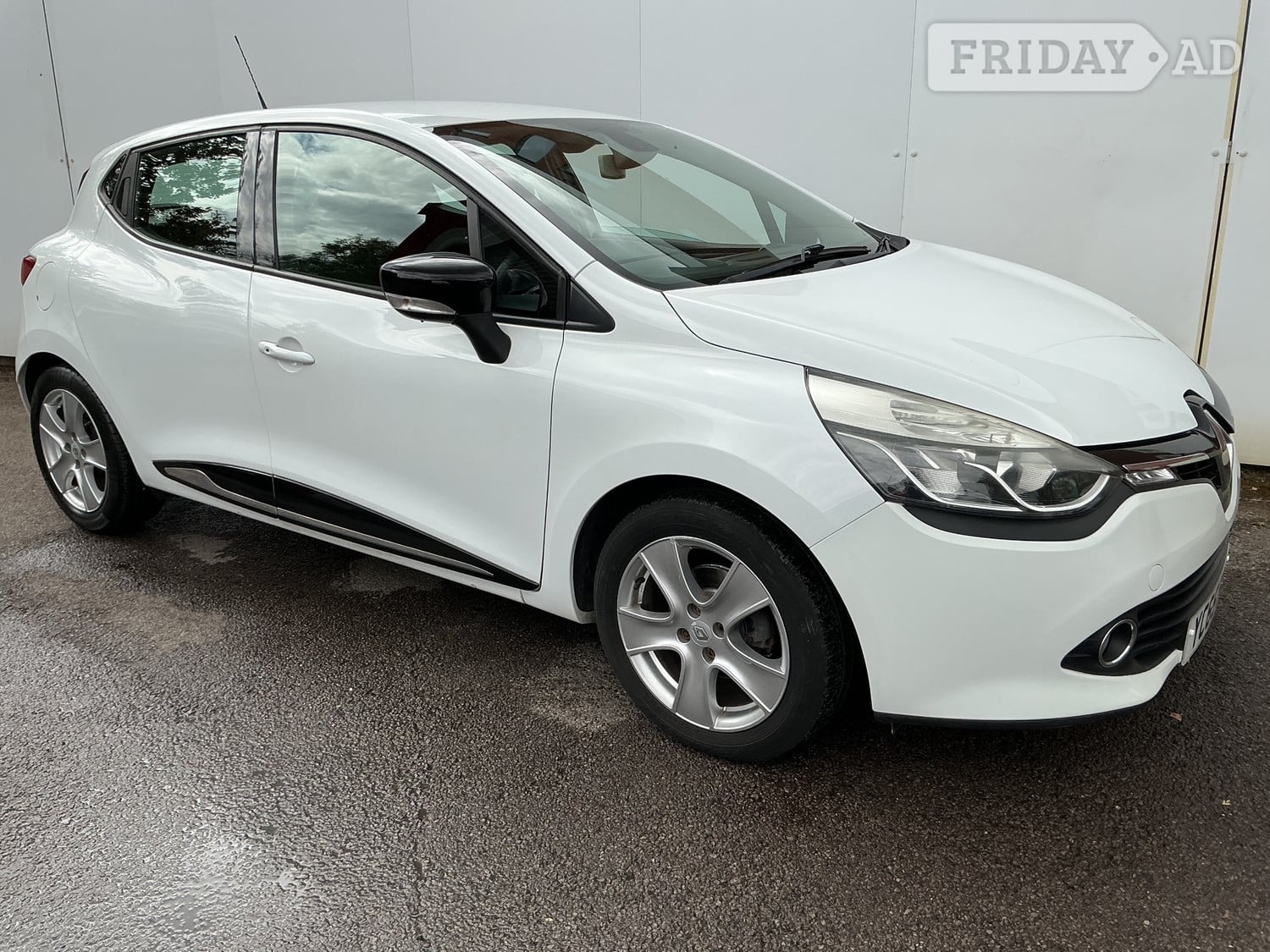 [ berth ]Renault Clio